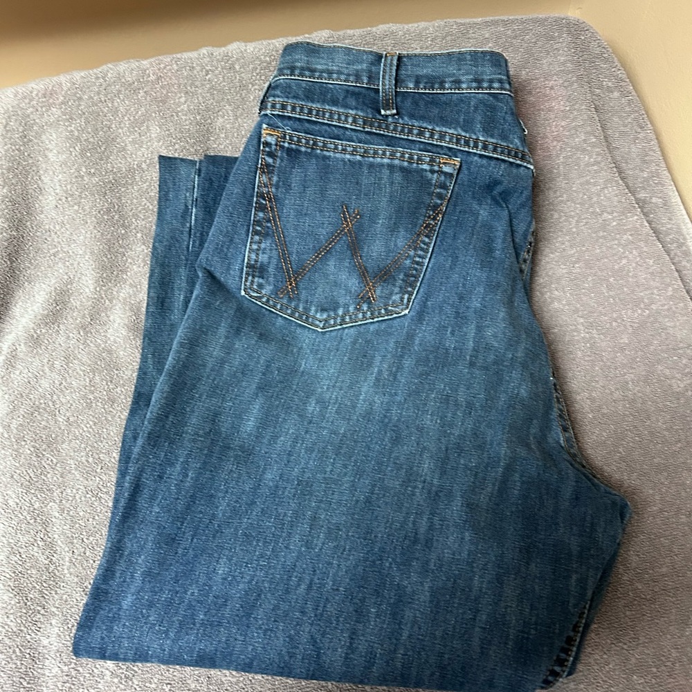 Wrangler Men's Classic Blue Bootcut Jeans